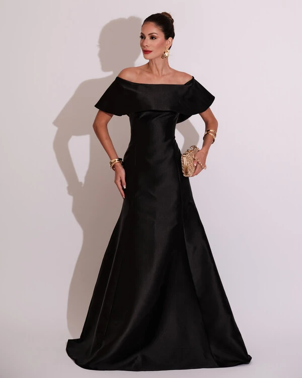 Vestido de Festa Longo Ombro a Ombro Zibeline com Babado Preto