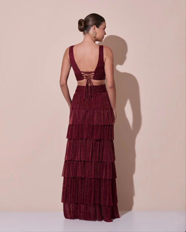 Vestido De Festa Longo Decote V Tule Brilho Recortes Camadas Marsala