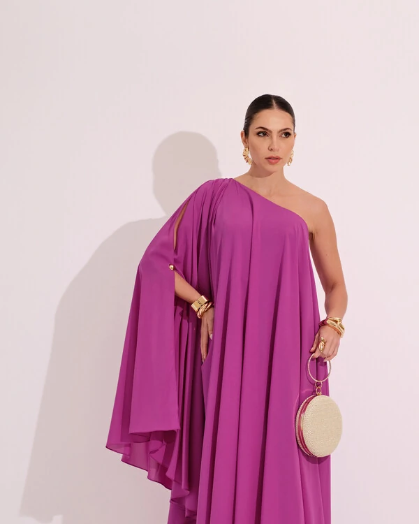 Vestido de Festa um Ombro com Capa Crepe Fluido Fúcsia