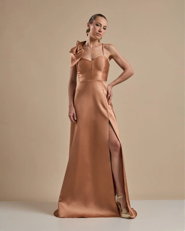 Vestido de Festa Longo em Zibeline com Laço Removível Mocha Mousse New