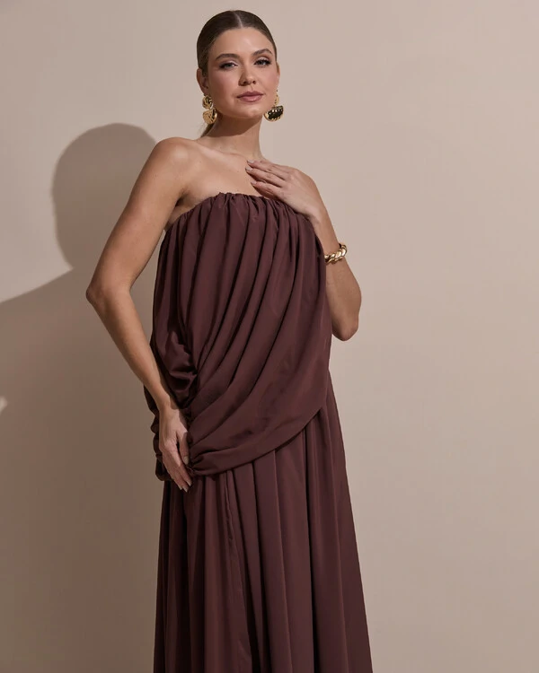 Vestido de Festa Longo Tomara Que Caia Crepe Chiffon Drapeado Marrom