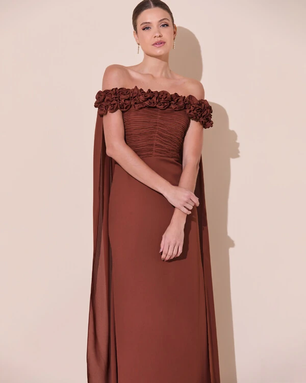 Vestido de Festa Longo Ombro a Ombro Plissado Crepe Chiffon Capa Flor 3D Marrom New