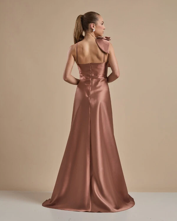 Vestido de Festa Longo em Zibeline com Laço Removível Mocha Mousse
