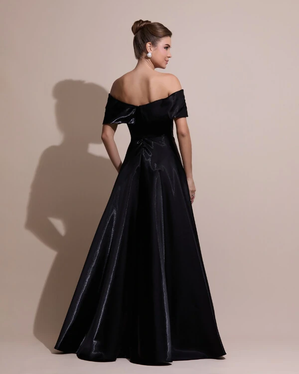 Vestido de Festa Longo Cetim Cristal Ombro a Ombro Drapeado Preto