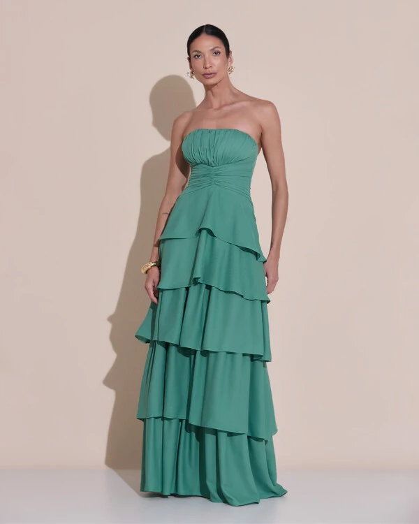 Vestido de Festa Longo Tomara que Caia Drapeado Crepe Chiffon Babados Camadas Verde Matcha Escuro