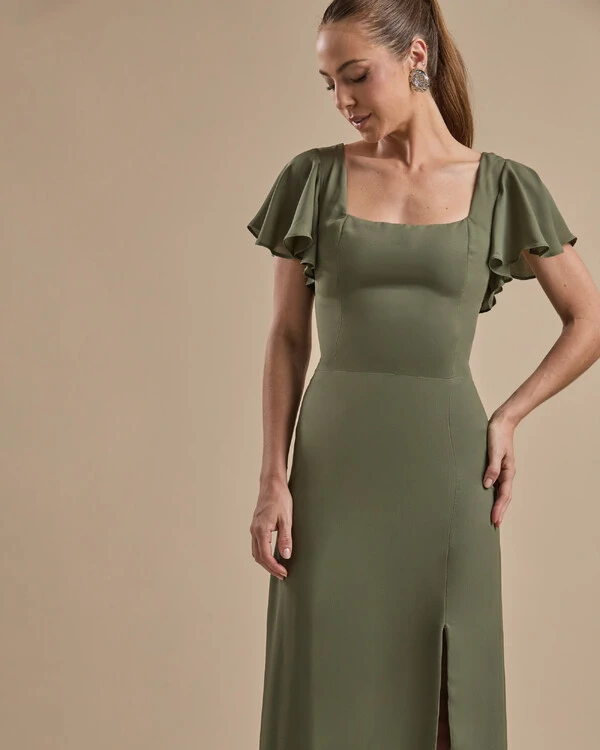 Vestido de Festa Longo Crepe Chiffon Manga Babado e Fenda Verde Oliva