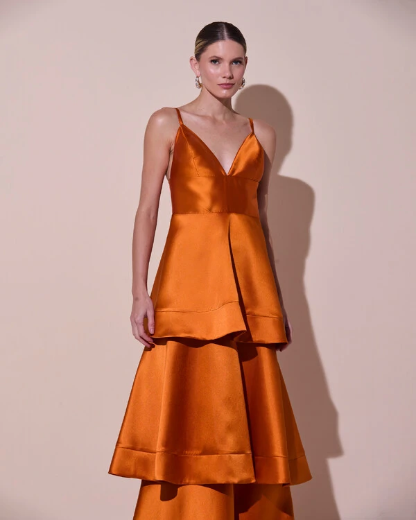 Vestido de Festa Longo Zibeline em Camadas Decote em V com Alças Terracota