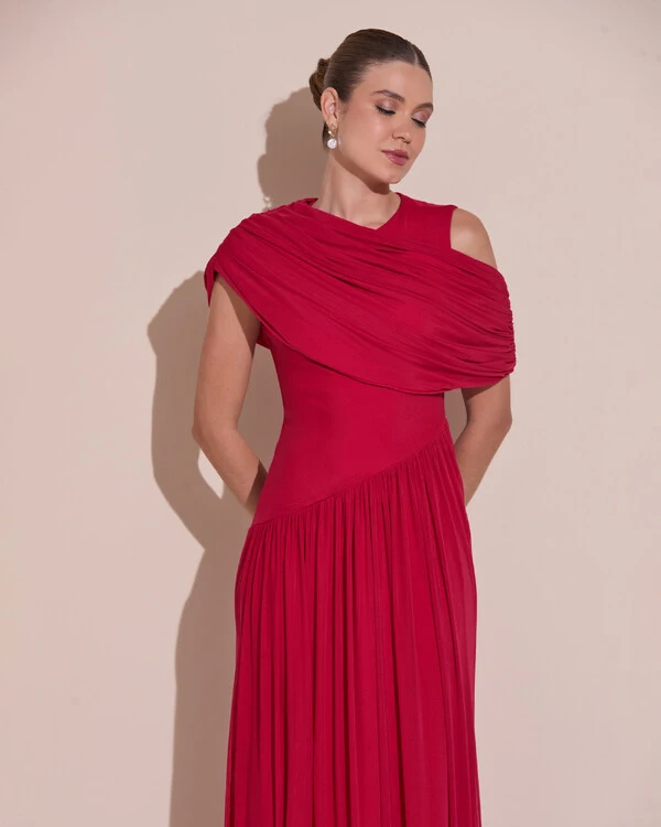 Vestido de Festa Longo Capa Drapeado Tule Saia Fluida Cereja