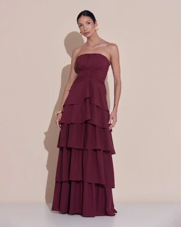 Vestido de Festa Longo Tomara que Caia Drapeado Crepe Chiffon Babados Camadas Marsala
