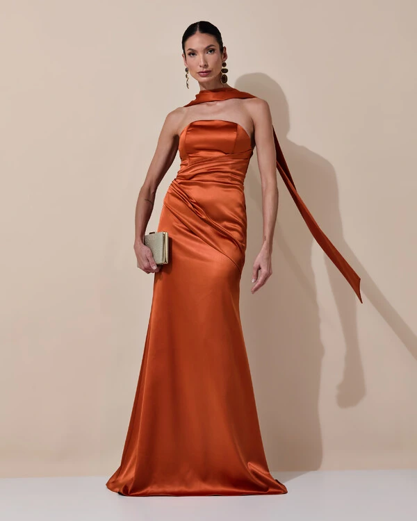 Vestido de Festa Longo Tomara que Caia Cetim Alfaiataria Drapeado Lenço Terracota