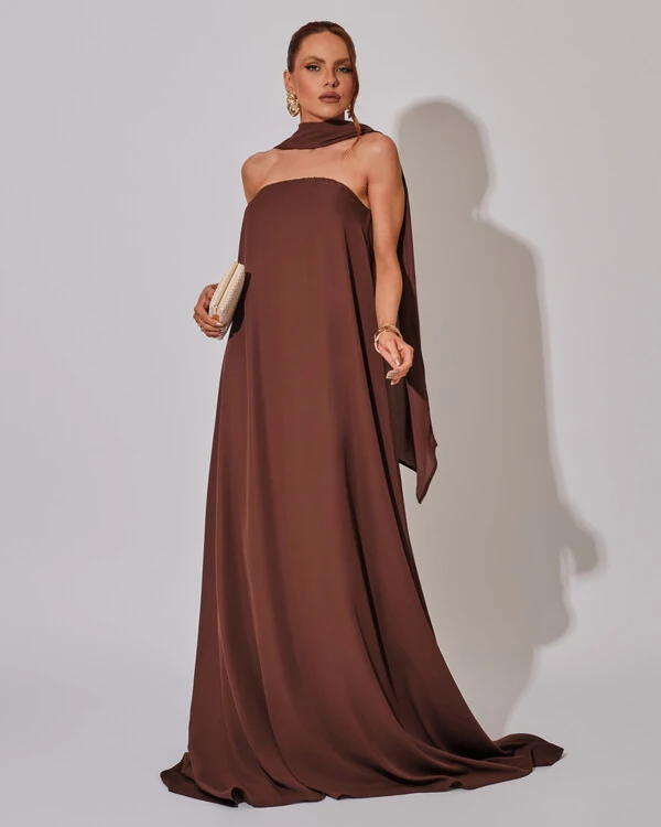 Vestido de Festa Longo Crepe Tomara que Caia com Lenço Marrom