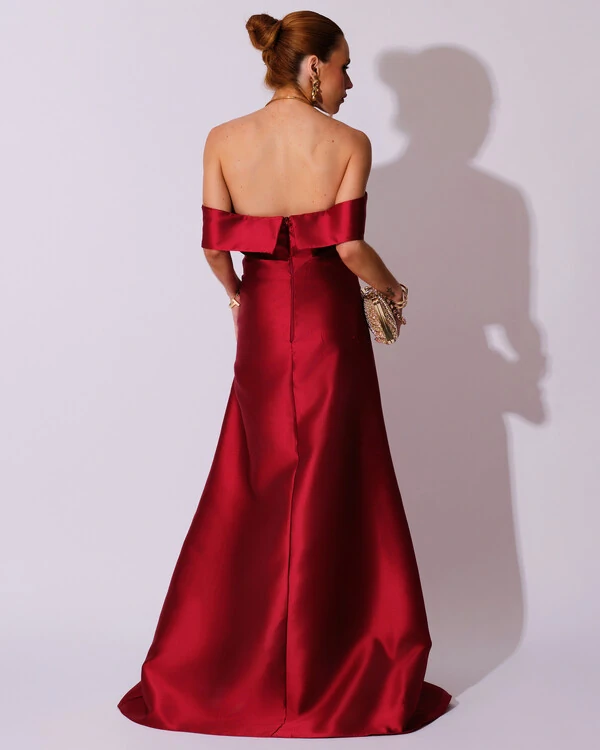 Vestido de Festa Longo Zibeline Ombro a Ombro Drapeado e Fenda Marsala