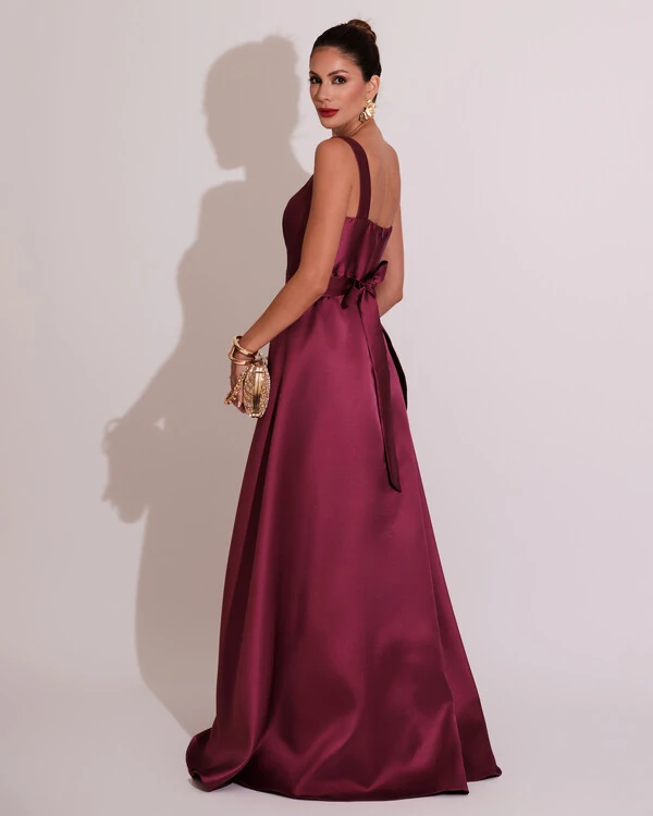 Vestido de Festa Longo Zibeline com Fenda e Faixa Fúcsia