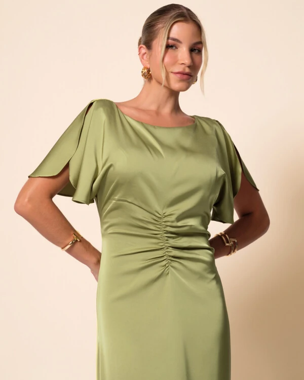 Vestido de Festa Longo Cetim Fluido Manga Curta Drapeado Verde Pistache
