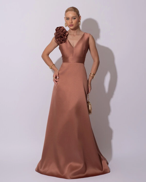 Vestido de Festa longo Zibeline Decote em V com Flores Removivel Mocha Mousse