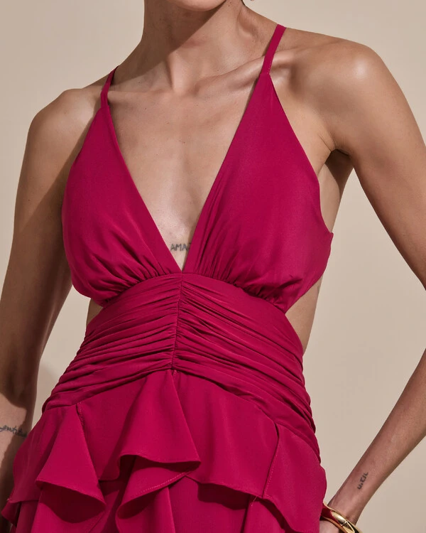 Vestido de Festa Longo Decote V Recortes Drapeado Crepe Chiffon Babados Cascata Cereja