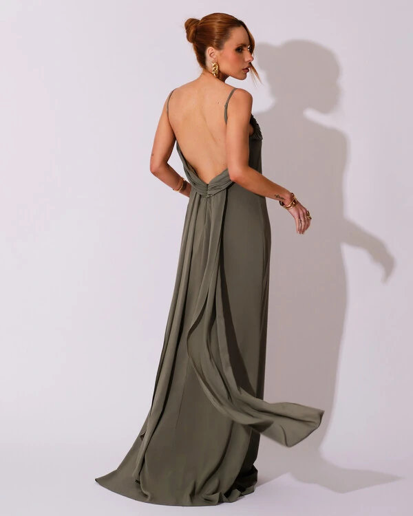 Vestido de Festa Longo Crepe Chiffon Costas Lenço Cauda Verde Oliva
