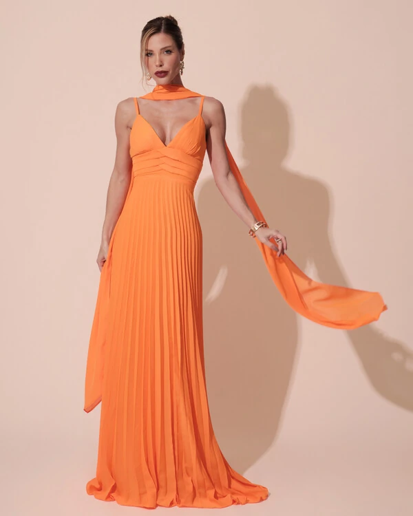 Vestido de Festa Longo Plissado Crepe Chiffon com Alça e Lenço Laranja