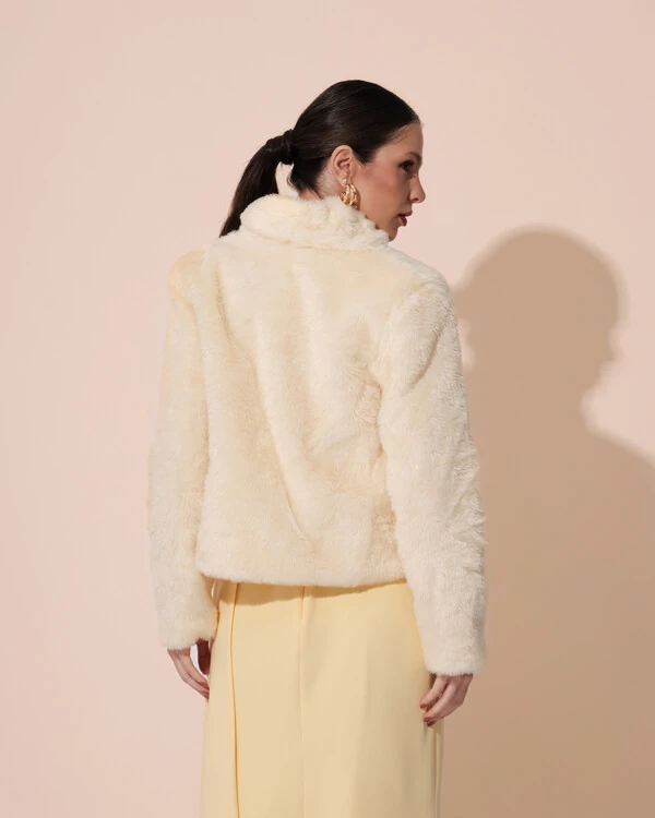 Casaco Fake Fur Amarelo Manteiga