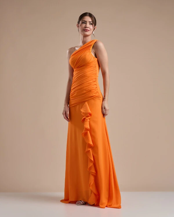 Vestido de Festa Longo Crepe Chiffon Um Ombro Só Drapeado com Babado Cascata Laranja