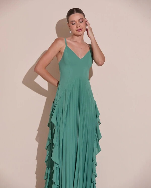 Vestido de Festa Longo Crepe Chiffon Alça Fina Saia Plissada com Babado Cascata Verde Matcha Escuro