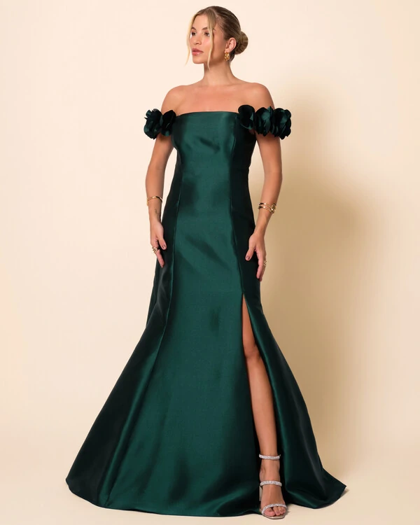 Vestido Longo de Festa Zibeline Ombro a Ombro com Flores e Fenda Verde Escuro