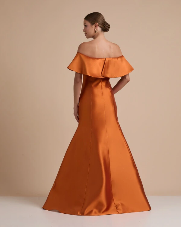 Vestido de Festa Longo Zibeline Ombro a Ombro com Babado Terracota