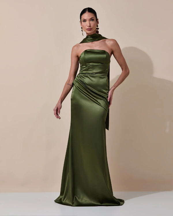 Vestido de Festa Longo Tomara que Caia Cetim Alfaiataria Drapeado Lenço Verde Oliva