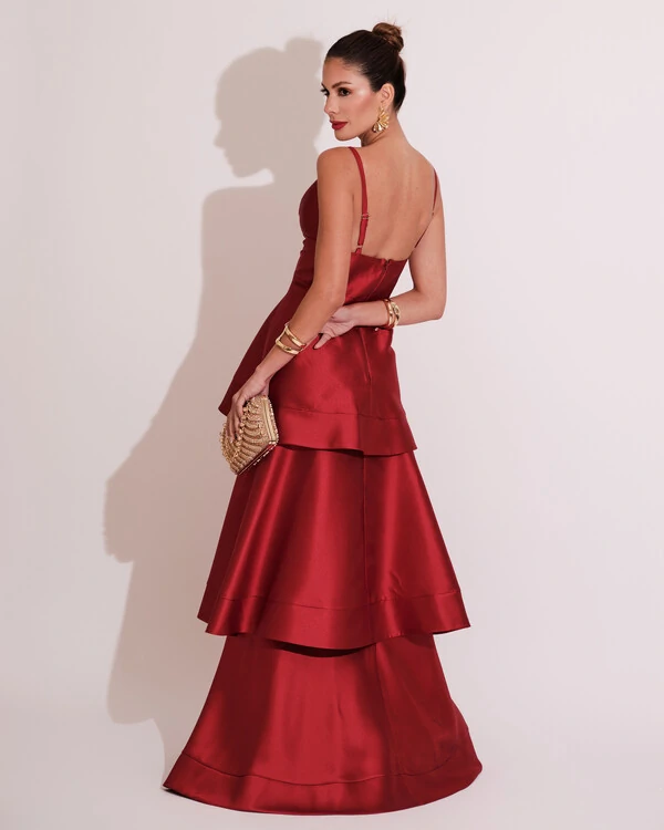 Vestido de Festa Longo Zibeline em Camadas Decote em V com Alças Marsala