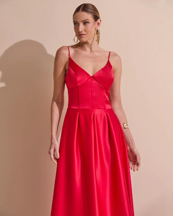 Vestido de Festa Longo Alça Fina Decote V Cetim Saia Evasê Vermelho