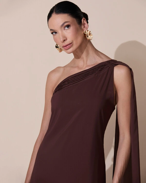 Vestido de Festa Longo Crepe Chiffon Um Ombro Só Drapeado Marrom