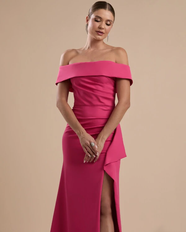 Vestido de Festa Longo Ombro a Ombro com Fenda em Alfaiataria Pink
