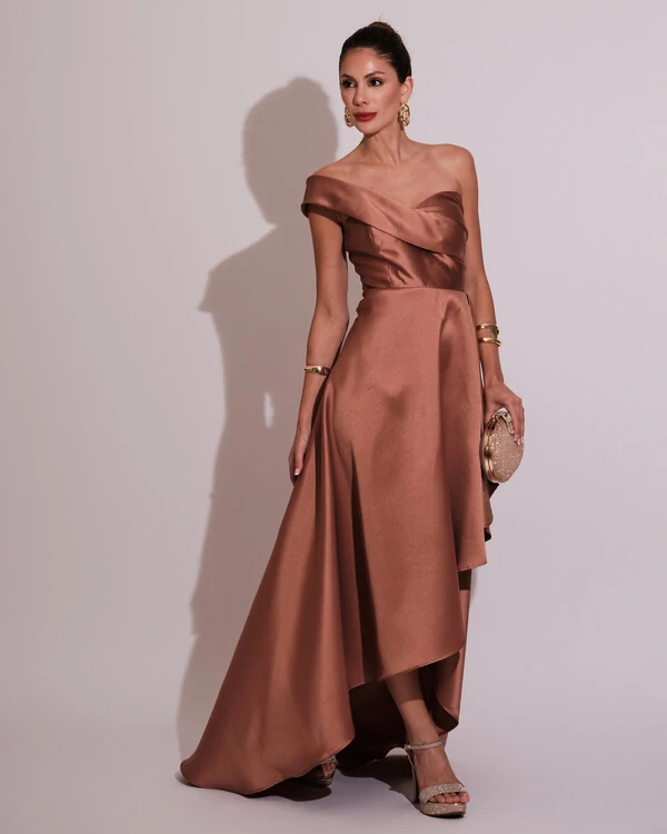 Vestido de Festa Longo Zibeline um Ombro Só Mullet Mocha Mousse