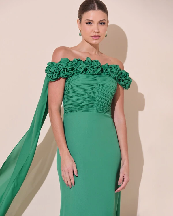 Vestido de Festa Longo Ombro a Ombro Plissado Crepe Chiffon Capa Flor 3D Verde Matcha Escuro