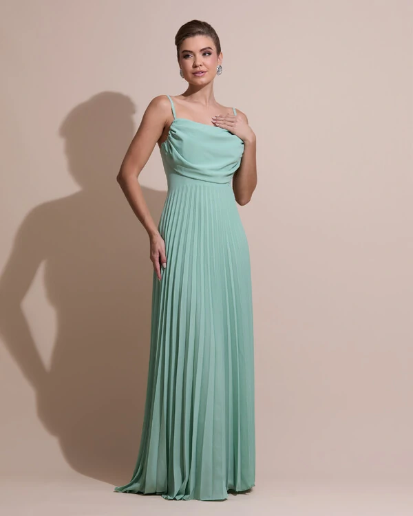 Vestido de Festa Longo Crepe Chiffon Plissado Trançado e Lenço Verde Menta