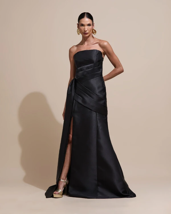 Vestido de Festa Longo Tomara que Caia Zibeline Drapeado e Faixa Preto