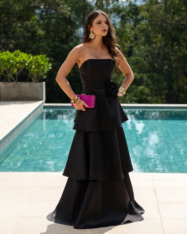 Vestido de Festa Longo Tomara que Caia Zibeline em Camada com Flor Removível Preto