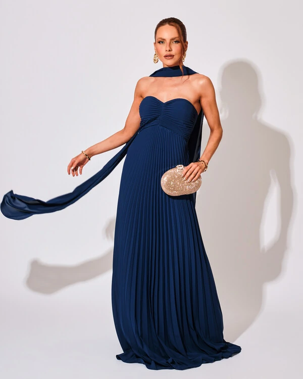 Vestido de Festa Longo Tomara que Caia Plissado com Lenço Azul Marinho