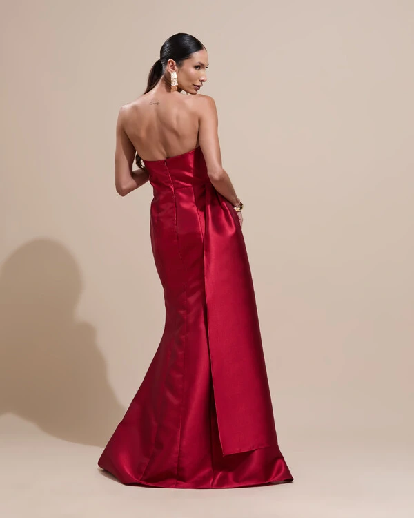 Vestido de Festa Longo Tomara que Caia Zibeline Drapeado e Faixa Marsala