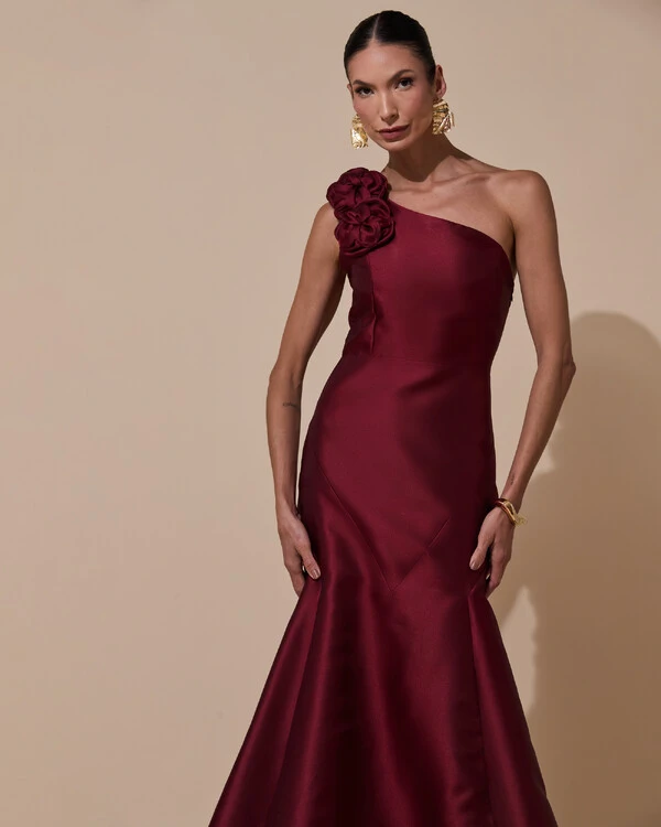 Vestido de Festa Longo Zibeline um Ombro Só Flor Removível Saia Sereia Marsala Escuro