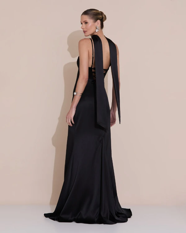 Vestido de Festa Longo Decote Coração Cetim Alfaiataria Trançado Costas Lenço Preto