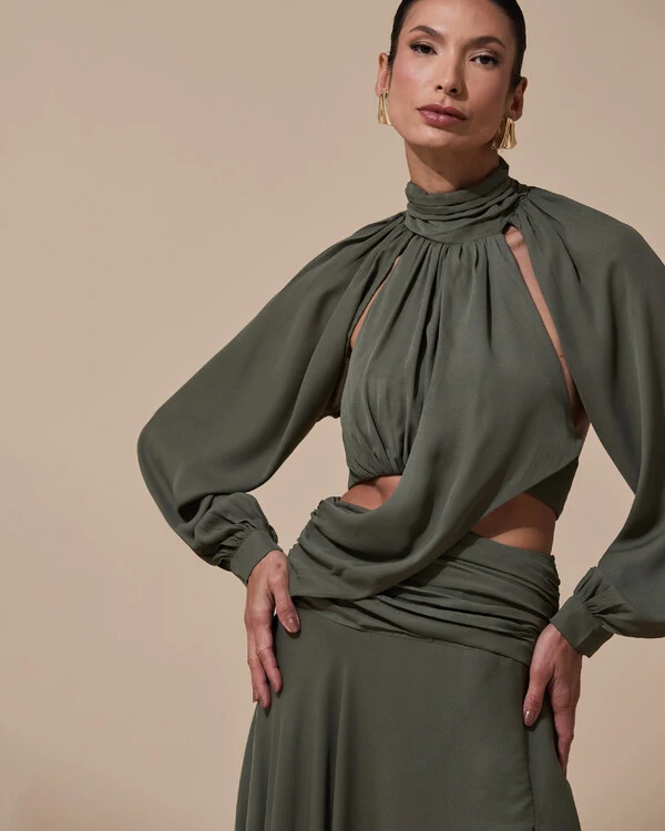 Vestido de Festa Longo Gola Alta Crepe Chiffon Recortes Drapeado Manga Longa Fenda Verde Oliva