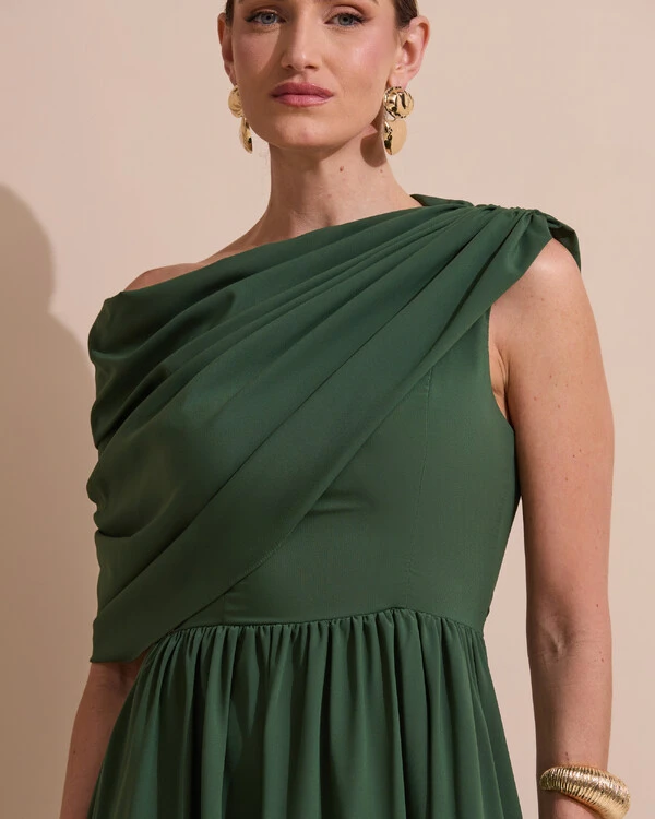 Vestido de Festa Longo Um Ombro Só Crepe Chiffon Capa Drapeado Verde Militar