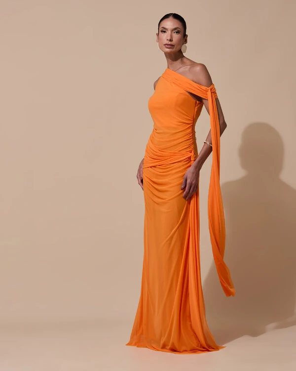 Vestido de Festa Longo Um Ombro Só Tule Faixa Drapeada Lenço Laranja New