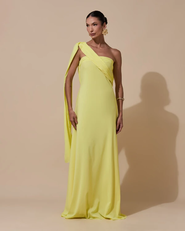 Vestido de Festa Longo Tomara que Caia Crepe Chiffon Lenço Drapeado Costas Trançada Amarelo Manteiga