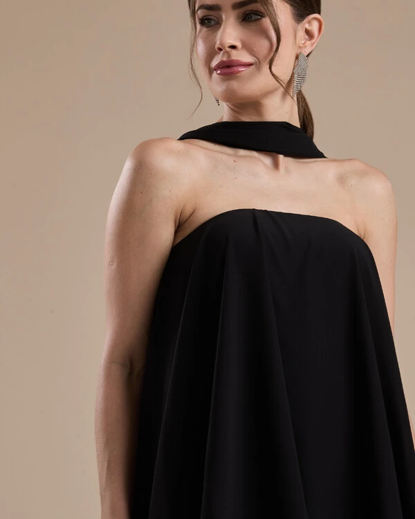 Vestido de Festa Longo Chiffon Crepe em Camadas com Lenço Preto