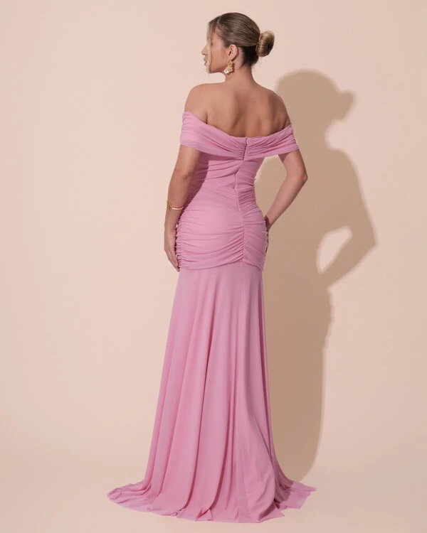 Vestido de Festa Longo Tule Ombro a Ombro Drapeado com Saia Fluida Rosa