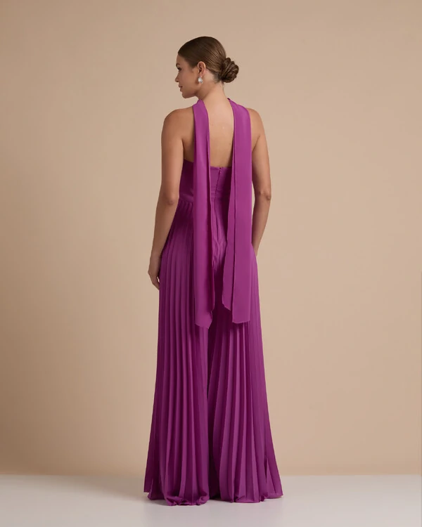 Macacão de Festa Longo Crepe Chiffon Tomara que Caia Plissado com Lenço Fúcsia