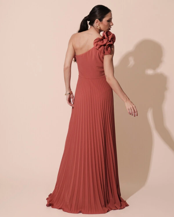 Vestido de Festa um Ombro Só Flor Saia Plissado Terracota