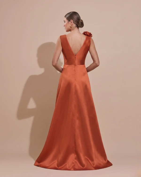 Vestido de Festa longo Zibeline Decote em V com Flores Removivel Terracota